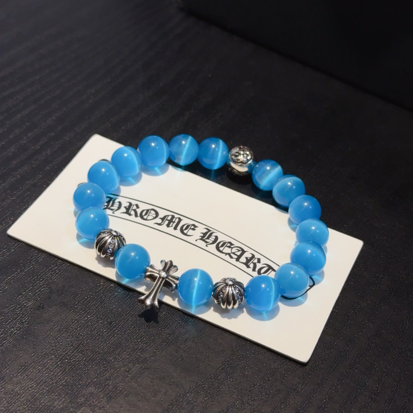  新款【专柜品质】Chrome Hearts克罗心 经典复古多元素海之蓝手链手串，凹凸造型不同的花纹设计