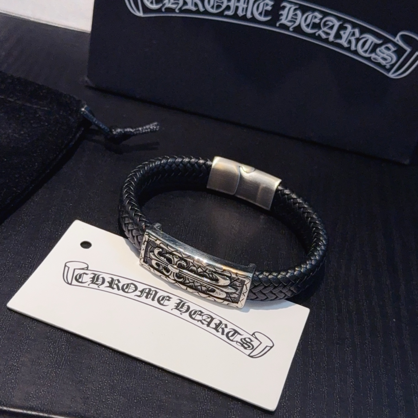  新款【专柜品质】Chrome Hearts克罗心皮绳手镯手绳，凹凸造型不同的花纹设计风格呈现出与众不同