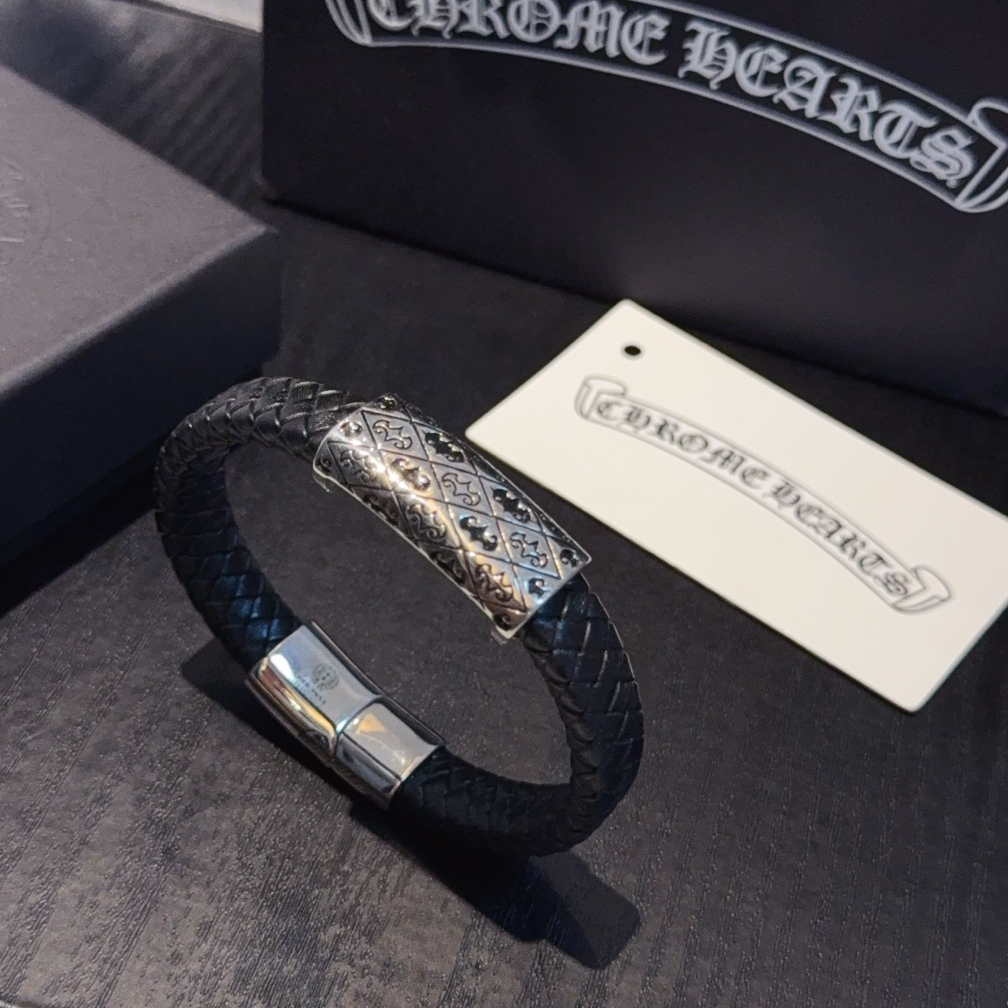  新款【专柜品质】Chrome Hearts克罗心皮绳手镯手绳，凹凸造型不同的花纹设计风格呈现出与众不同
