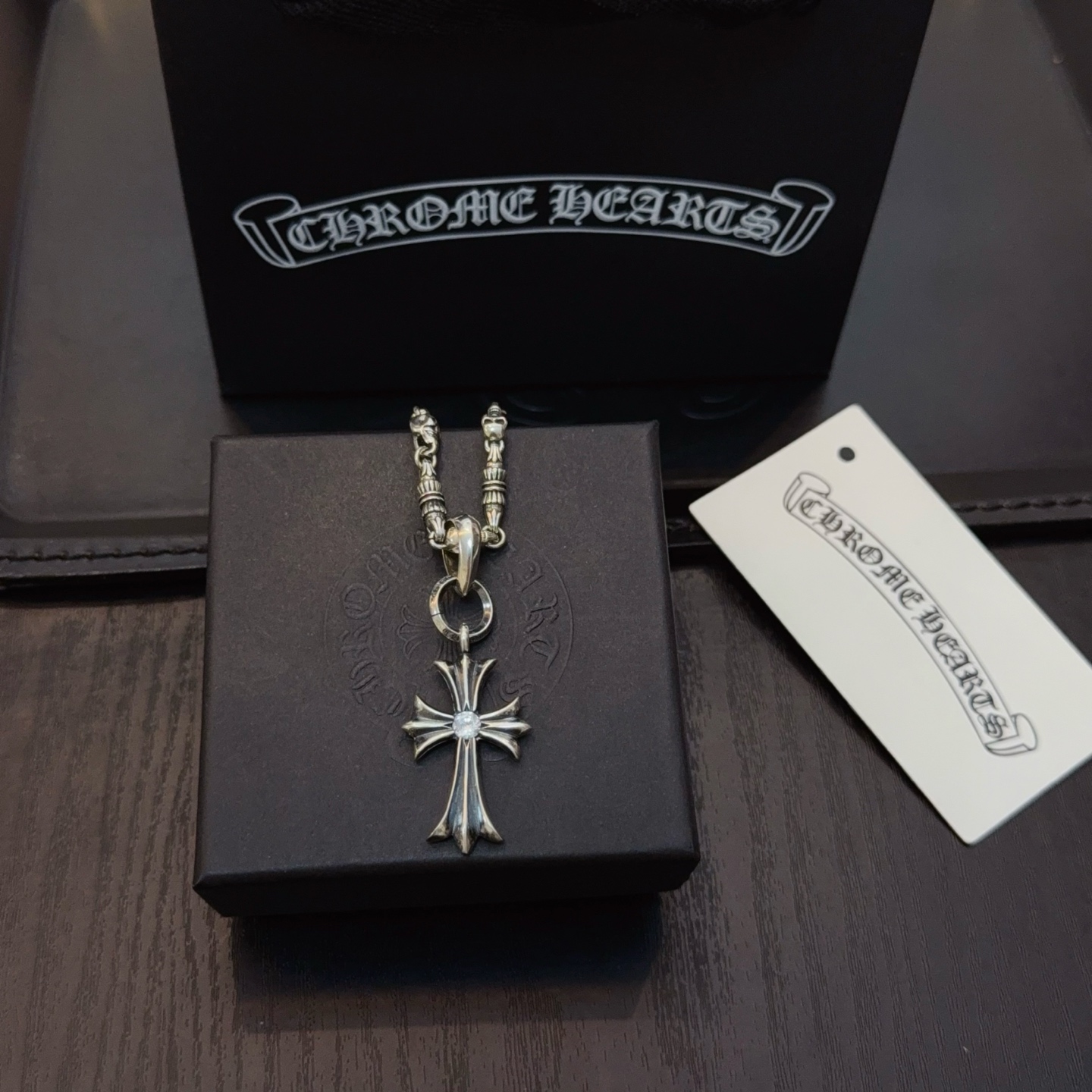  新款【专柜品质】Chrome Hearts克罗心经典复古骷髅头项链，十字架吊坠 凹凸造型不同的花纹设计