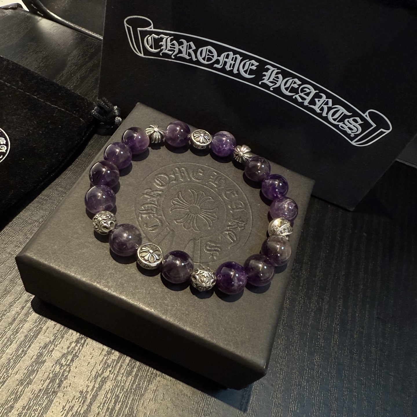  新款【专柜品质】Chrome Hearts克罗心 经典复古多元素手链手串，凹凸造型不同的花纹设计风格 