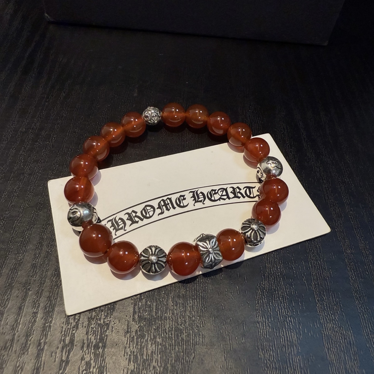  新款【专柜品质】Chrome Hearts克罗心 经典复古多元素手链手串，凹凸造型不同的花纹设计风格 
