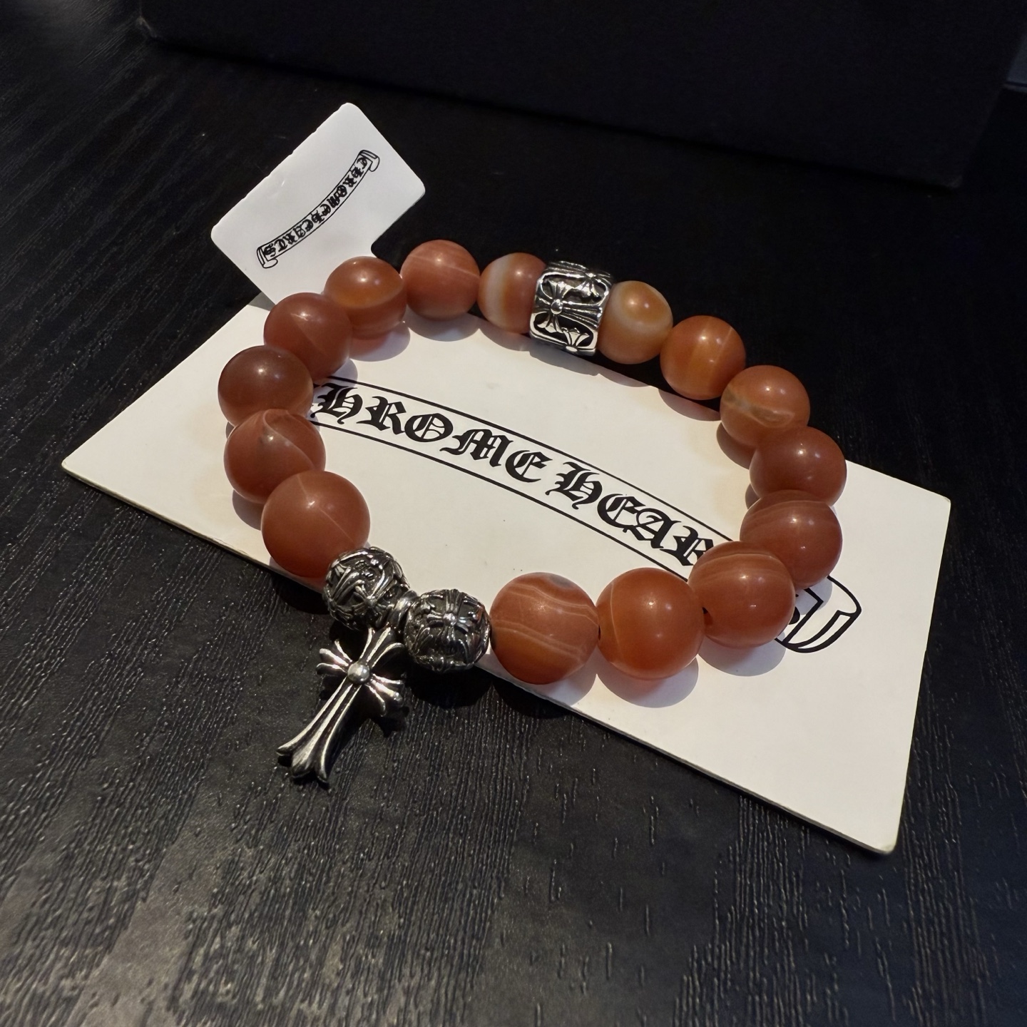  新款【专柜品质】Chrome Hearts克罗心 经典复古多元素手链手串，凹凸造型不同的花纹设计风格 