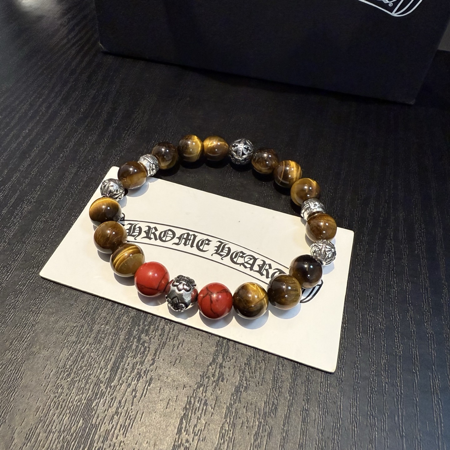  新款【专柜品质】Chrome Hearts克罗心 经典复古多元素手链手串，凹凸造型不同的花纹设计风格 
