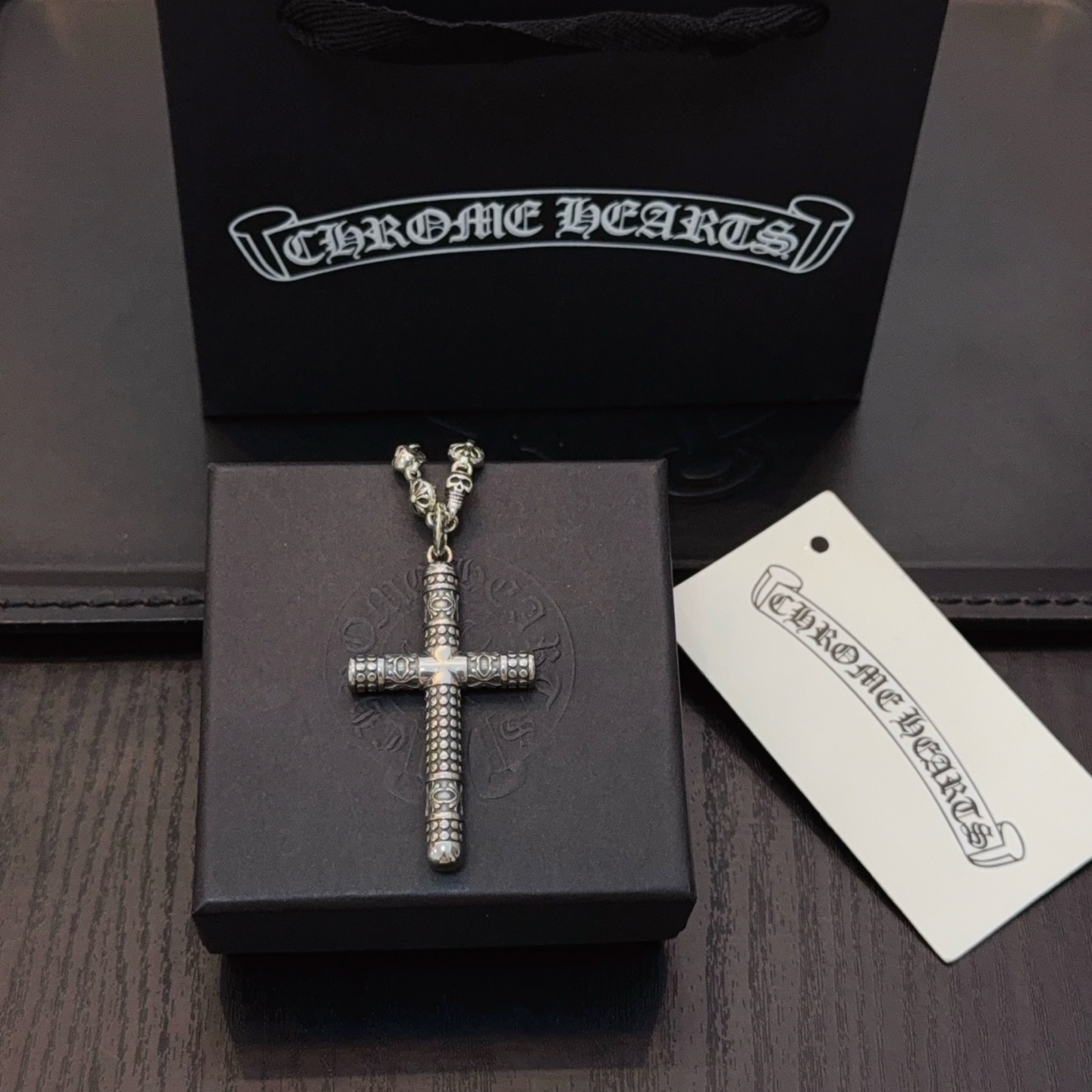  新款【专柜品质】Chrome Hearts克罗心经典复古骷髅头十字花球项链，十字架吊坠 凹凸造型不同的