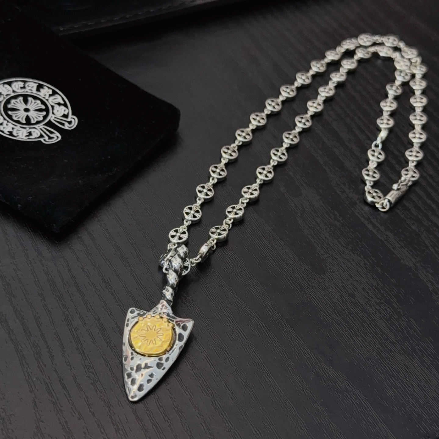 新款【专柜品质】Chrome Hearts克罗心经典复古十字花球项链，矛头吊坠 凹凸造型不同的花纹设计