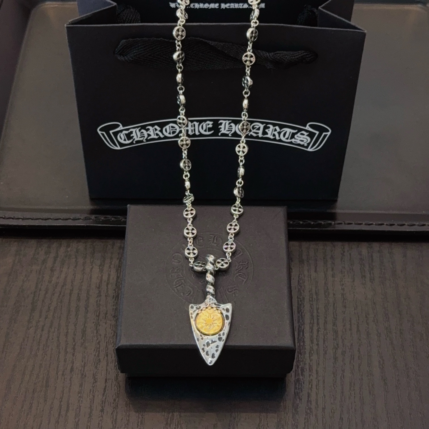  新款【专柜品质】Chrome Hearts克罗心经典复古十字花球项链，矛头吊坠 凹凸造型不同的花纹设计