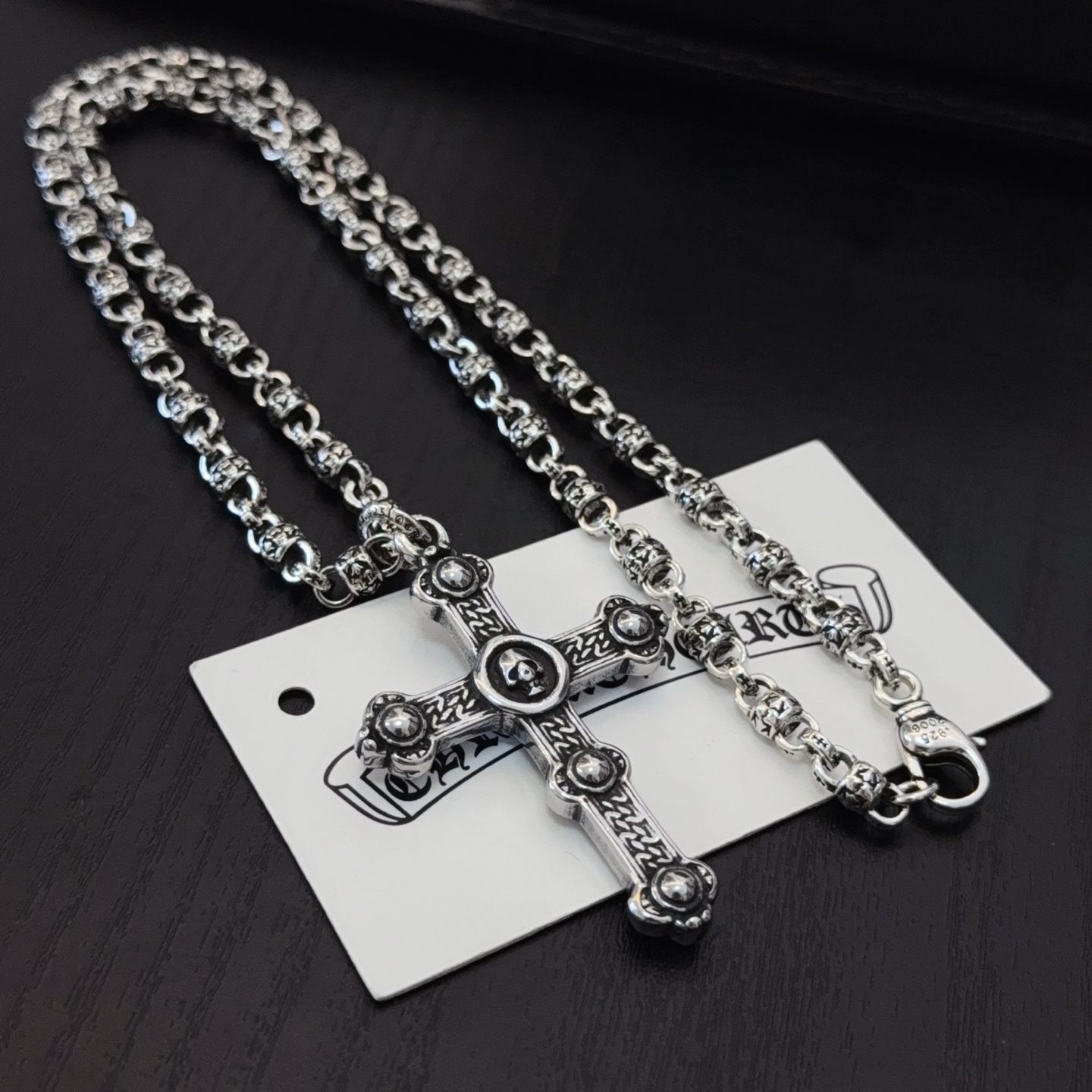  新款【专柜品质】Chrome Hearts克罗心经典复古十字花球项链，十字架吊坠 凹凸造型不同的花纹设