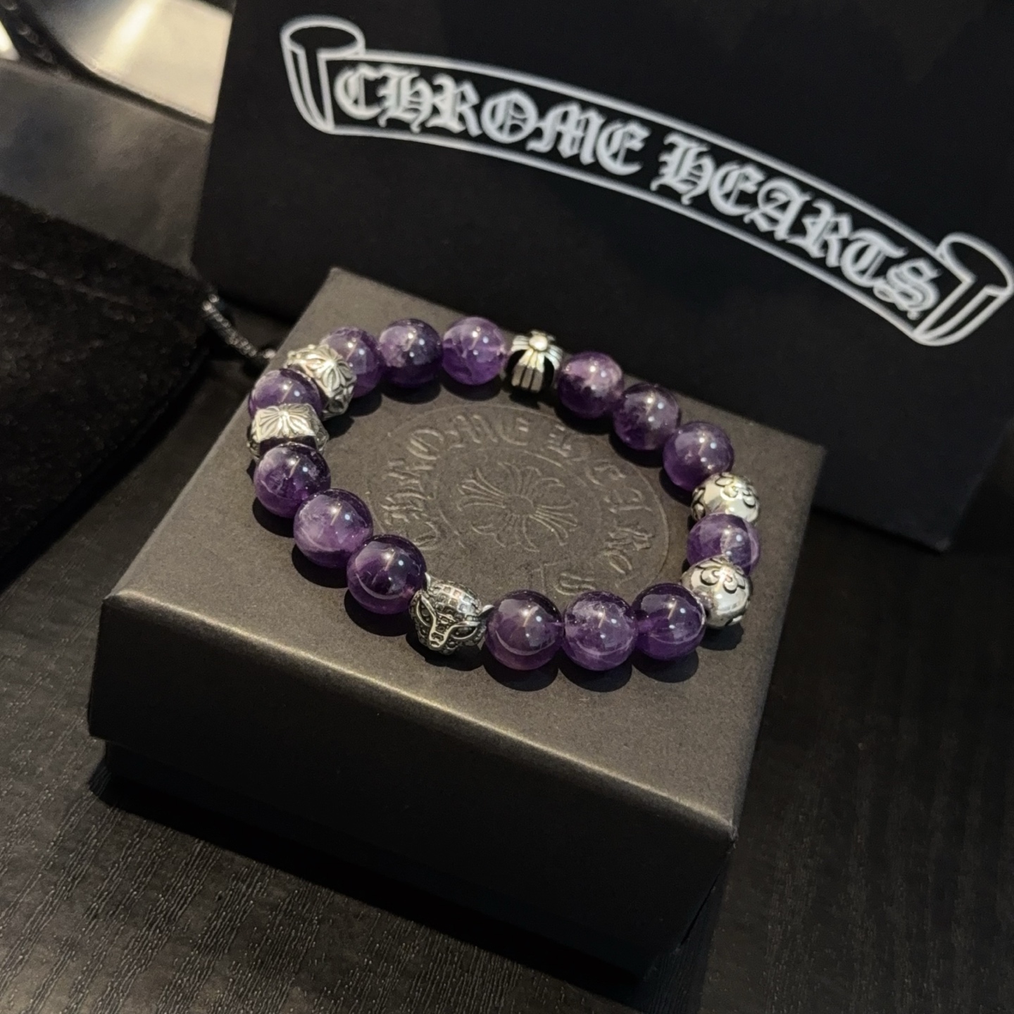  新款【专柜品质】Chrome Hearts克罗心 经典复古多元素手链手串，凹凸造型不同的花纹设计风格 