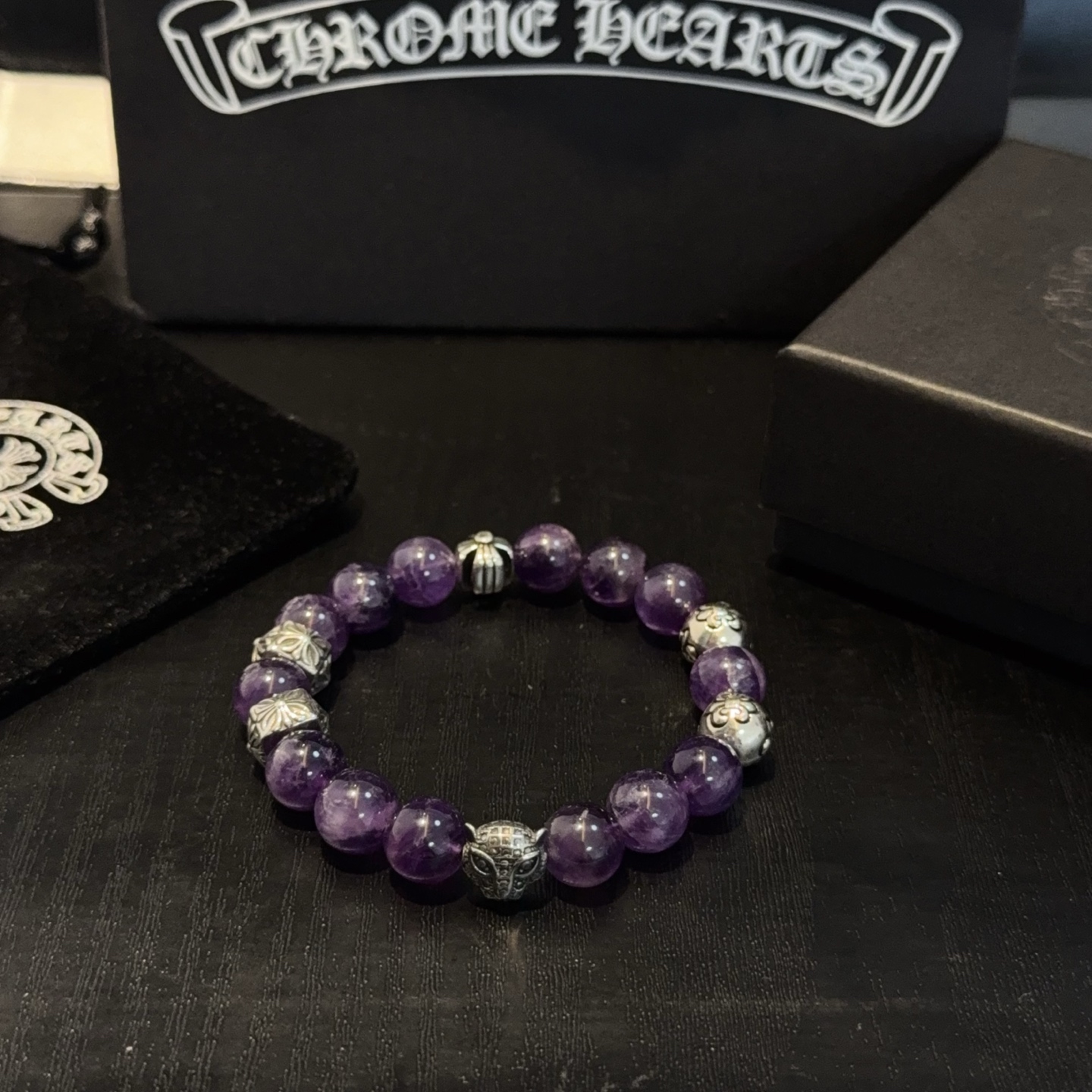  新款【专柜品质】Chrome Hearts克罗心 经典复古多元素手链手串，凹凸造型不同的花纹设计风格 