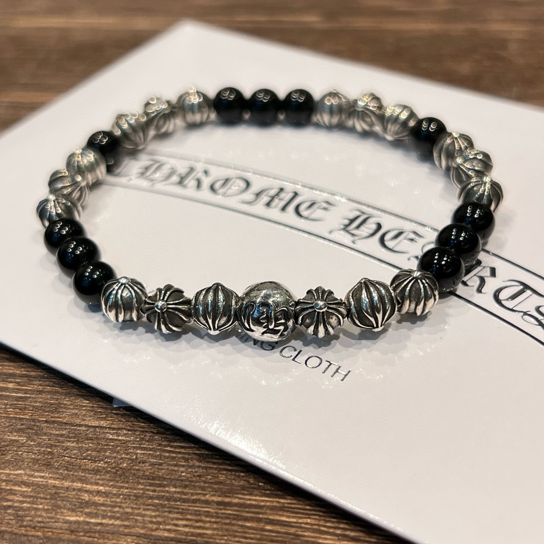  Chrome Hearts克罗心
天然黑曜石 19银珠手串
个性百搭上手非常好看的一款 适合叠戴搭配 