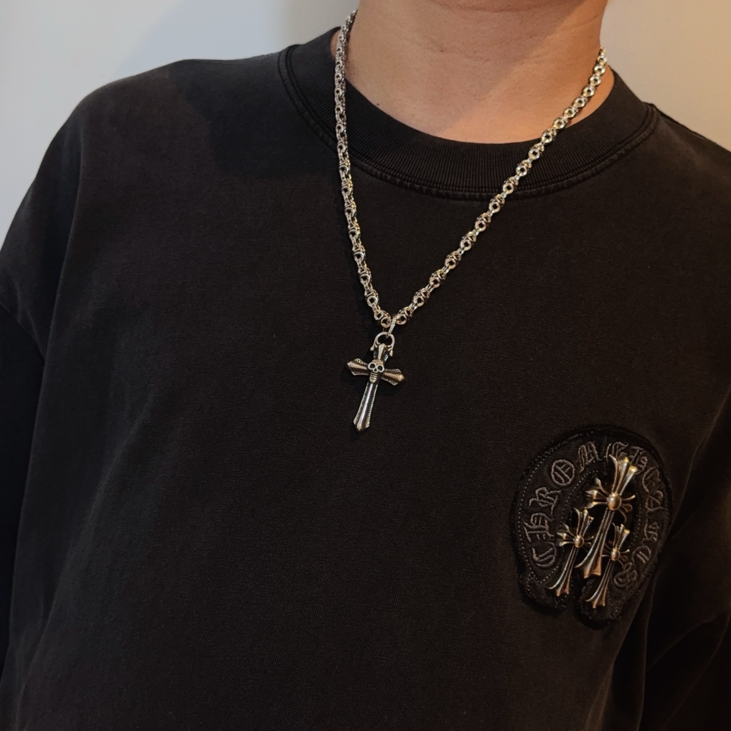  新款【专柜品质】Chrome Hearts克罗心经典复古十字架项链，骷髅头十字架吊坠 凹凸造型不同的花