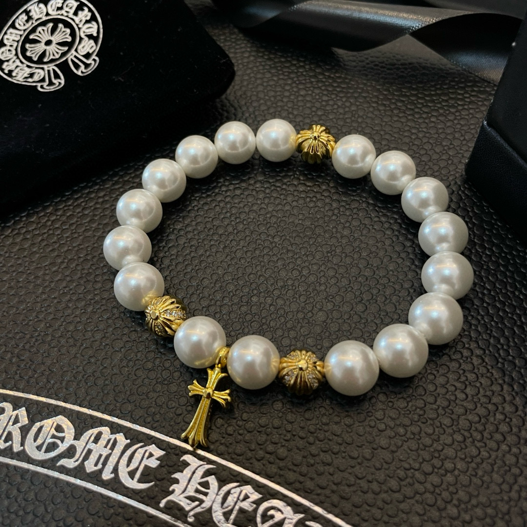  新款【专柜品质】Chrome Hearts克罗心复古珍珠十字架手串手链  凹凸造型不同的花纹设计风格 