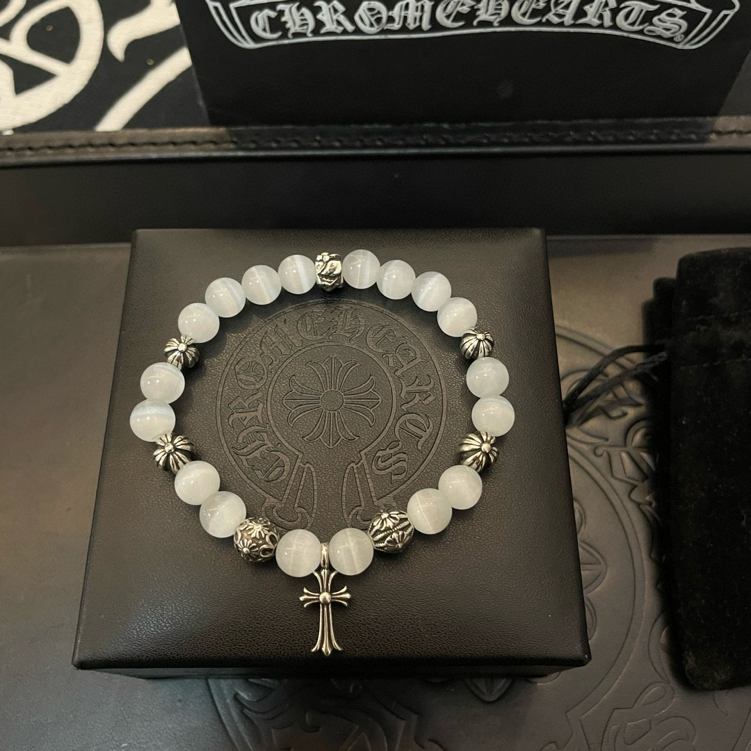  新款【专柜品质】Chrome Hearts克罗心 经典复古多元素手链手串，凹凸造型不同的花纹设计风格 