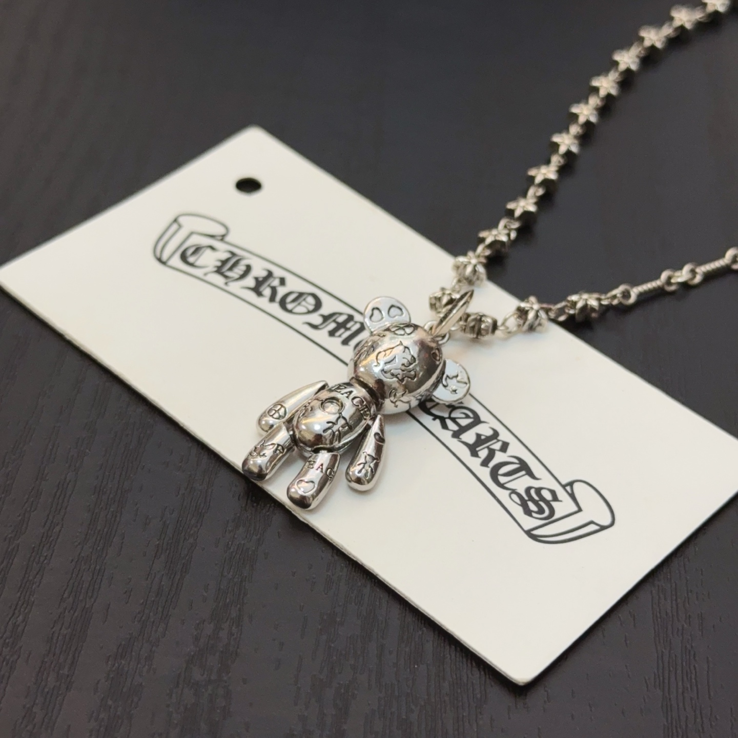   新款【专柜品质】Chrome Hearts克罗心可爱熊项链，链长60cm;凹凸造型不同的花纹设计风格