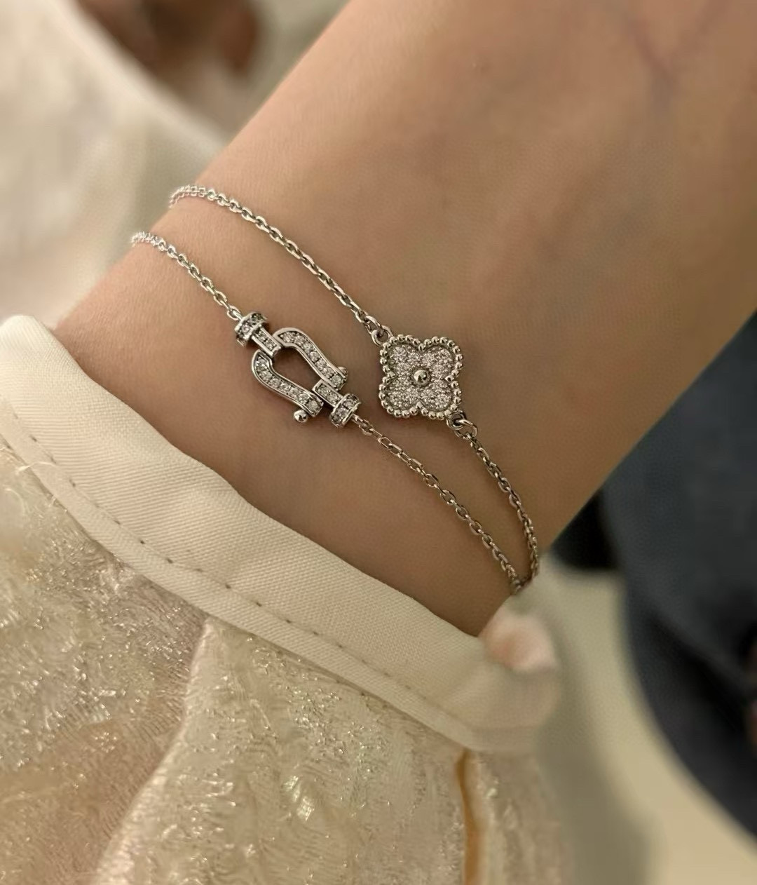  🎉 𝗙𝗥𝗘𝗗 费雷德迷你满钻马蹄扣手链，精工微镶，高端定制，专柜材质，加厚电镀工艺，带logo，简约又