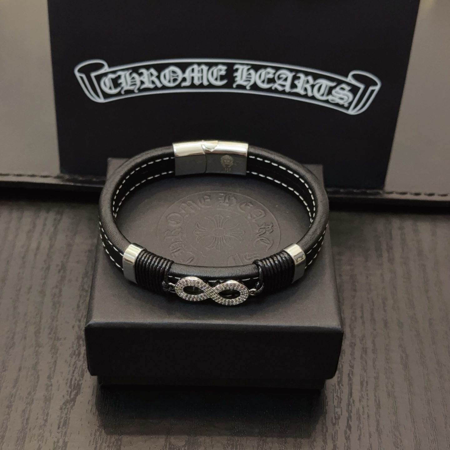  新款【专柜品质】Chrome Hearts克罗心皮绳手镯手绳，凹凸造型不同的花纹设计风格呈现出与众不同