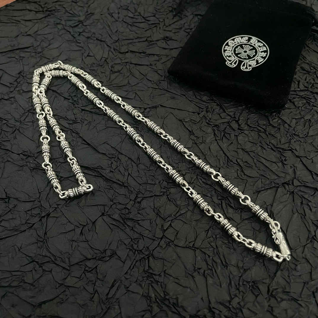   新款【专柜品质】Chrome Hearts克罗心 经典复古纽蚊圆柱项链 凹凸造型不同的花纹设计风格呈