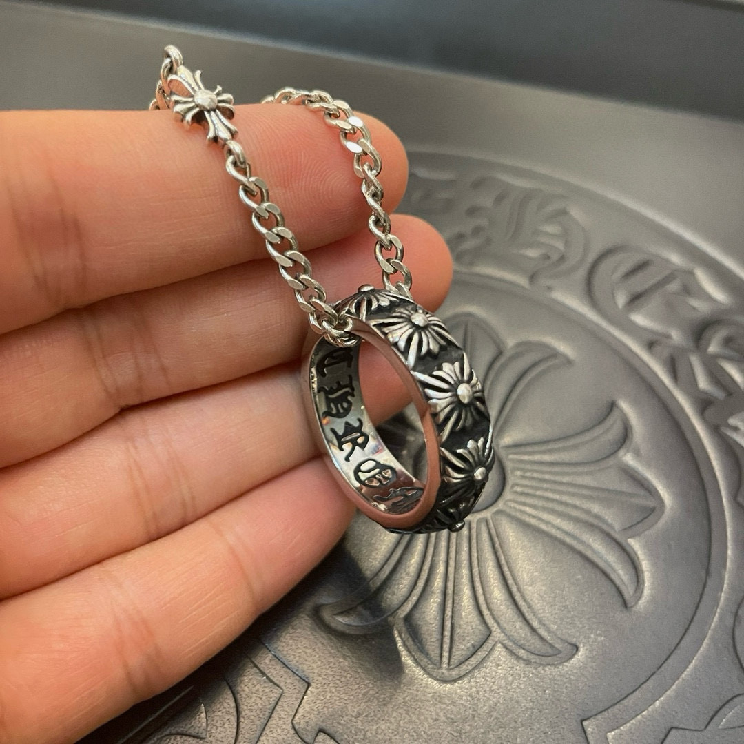    新款【专柜品质】Chrome Hearts克罗心 经典复古十字架项链，十字花戒指吊坠 凹凸造型不同