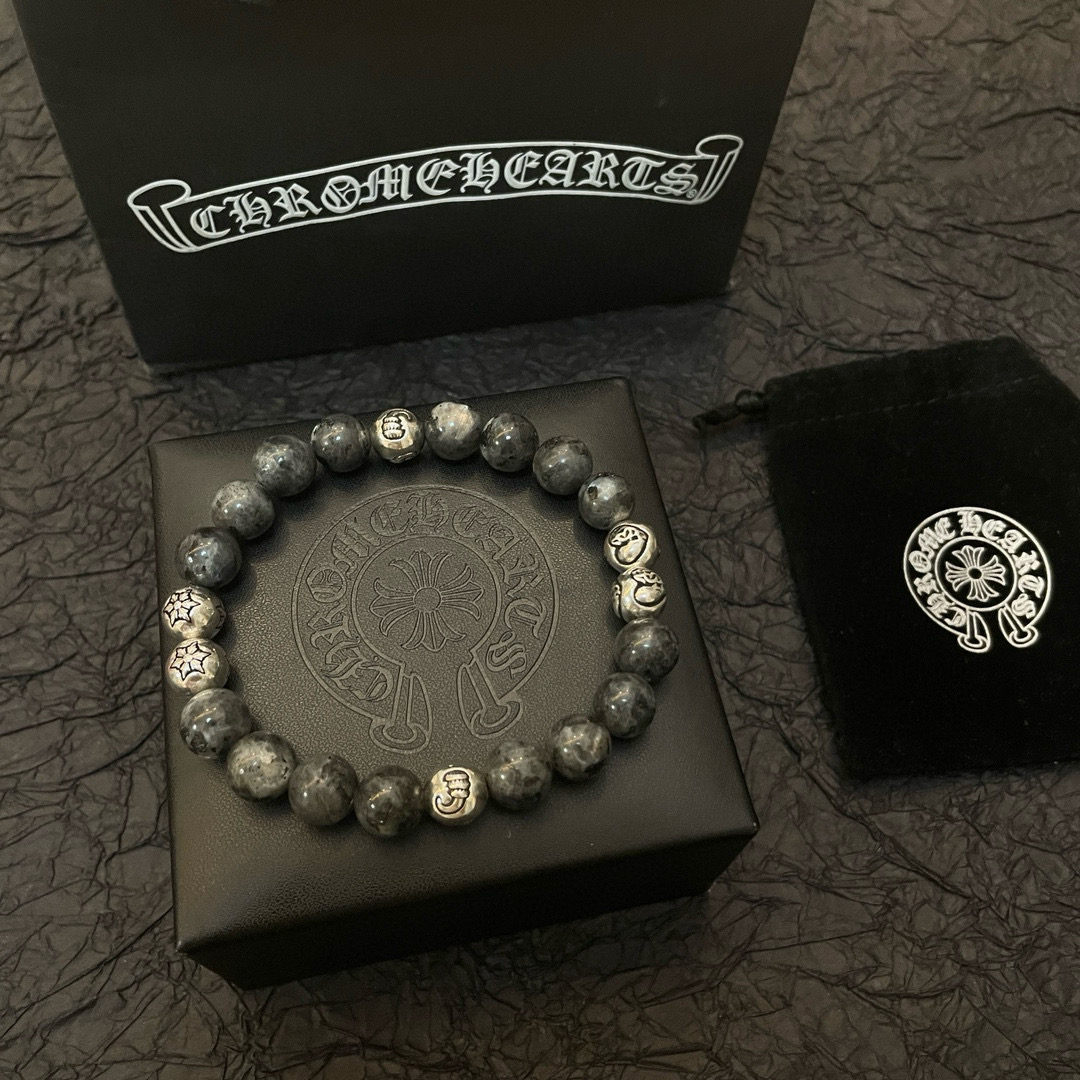  新款【专柜品质】Chrome Hearts克罗心 经典复古多元素手链 手串，凹凸造型不同的花纹设计风格