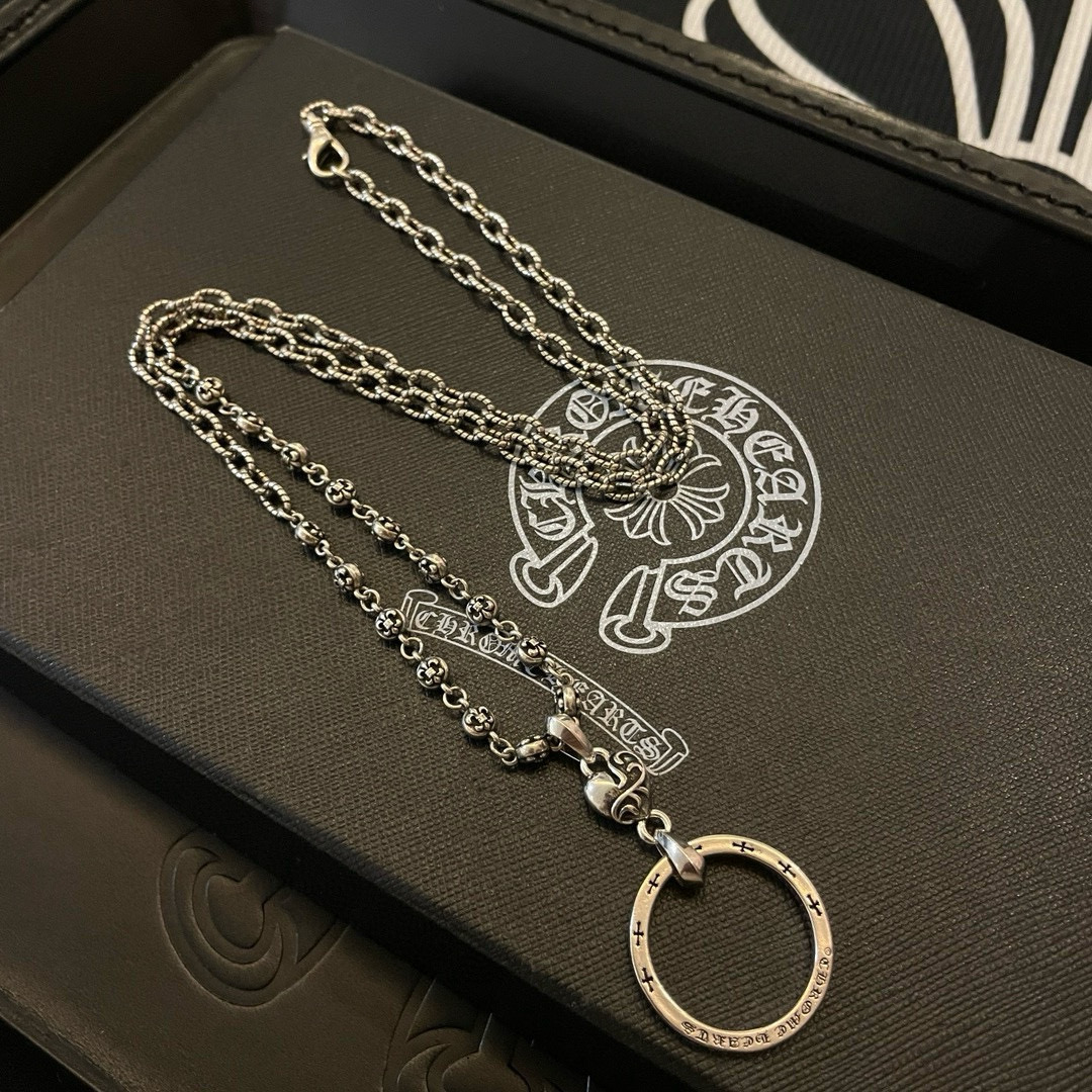  新款【专柜品质】Chrome Hearts克罗心 经典复古麻花项链 爱心圈吊坠 凹凸造型不同的花纹设计