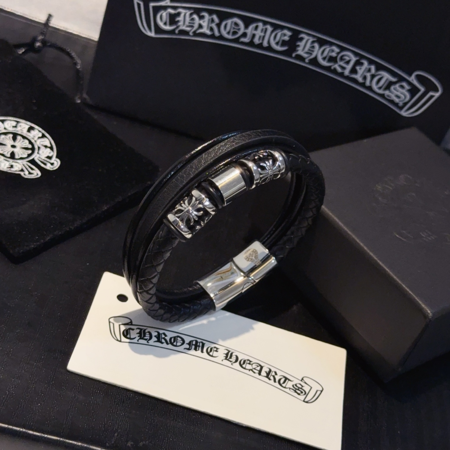  新款【专柜品质】Chrome Hearts克罗心皮绳手镯 凹凸造型不同的花纹设计风格呈现出与众不同 十