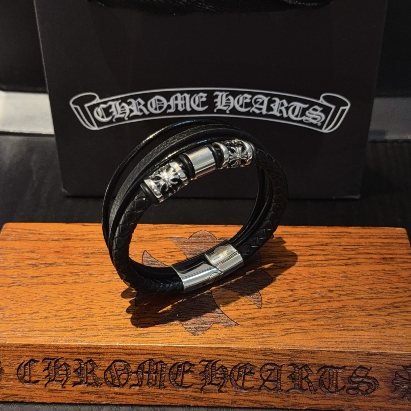  新款【专柜品质】Chrome Hearts克罗心皮绳手镯 凹凸造型不同的花纹设计风格呈现出与众不同 十