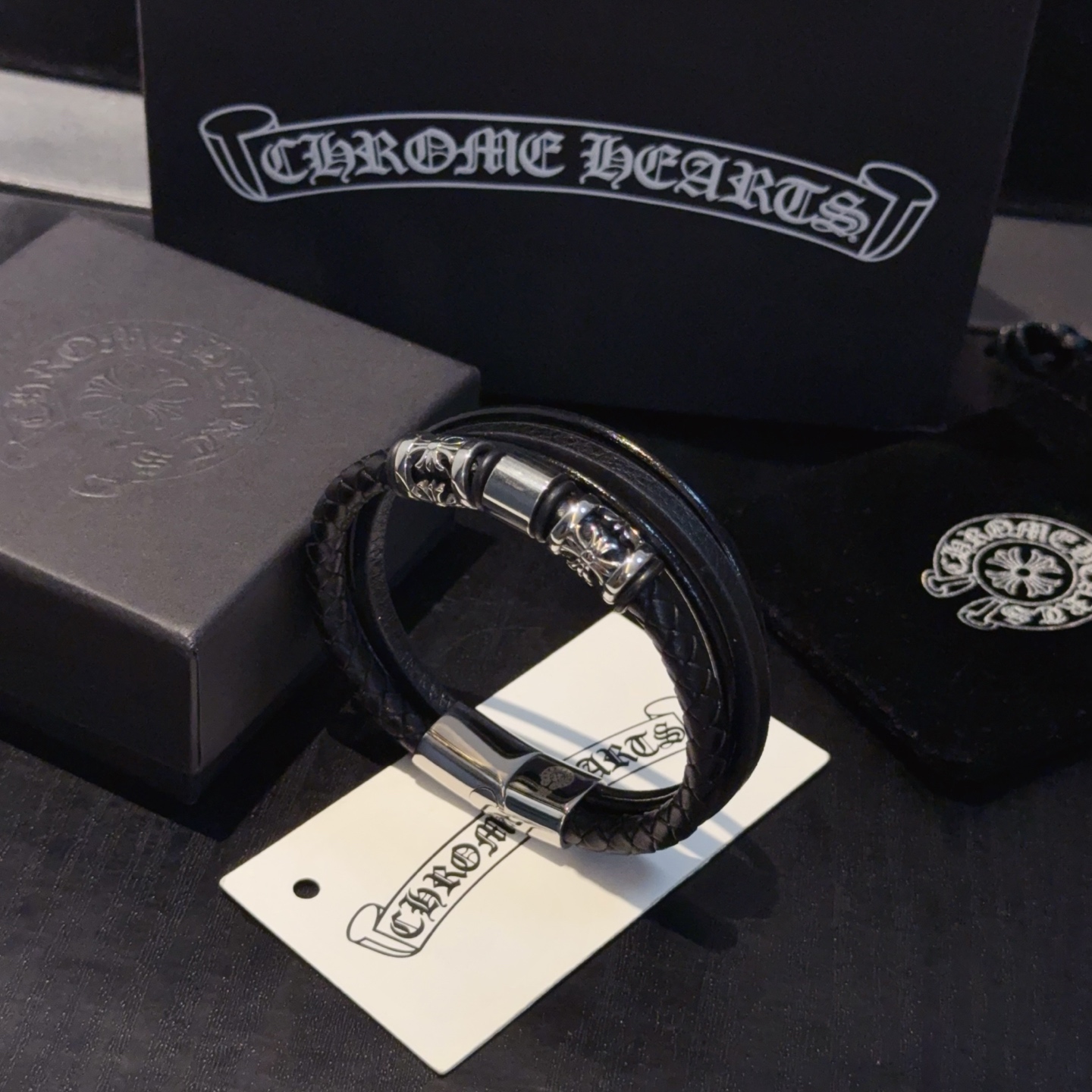  新款【专柜品质】Chrome Hearts克罗心皮绳手镯 凹凸造型不同的花纹设计风格呈现出与众不同 十