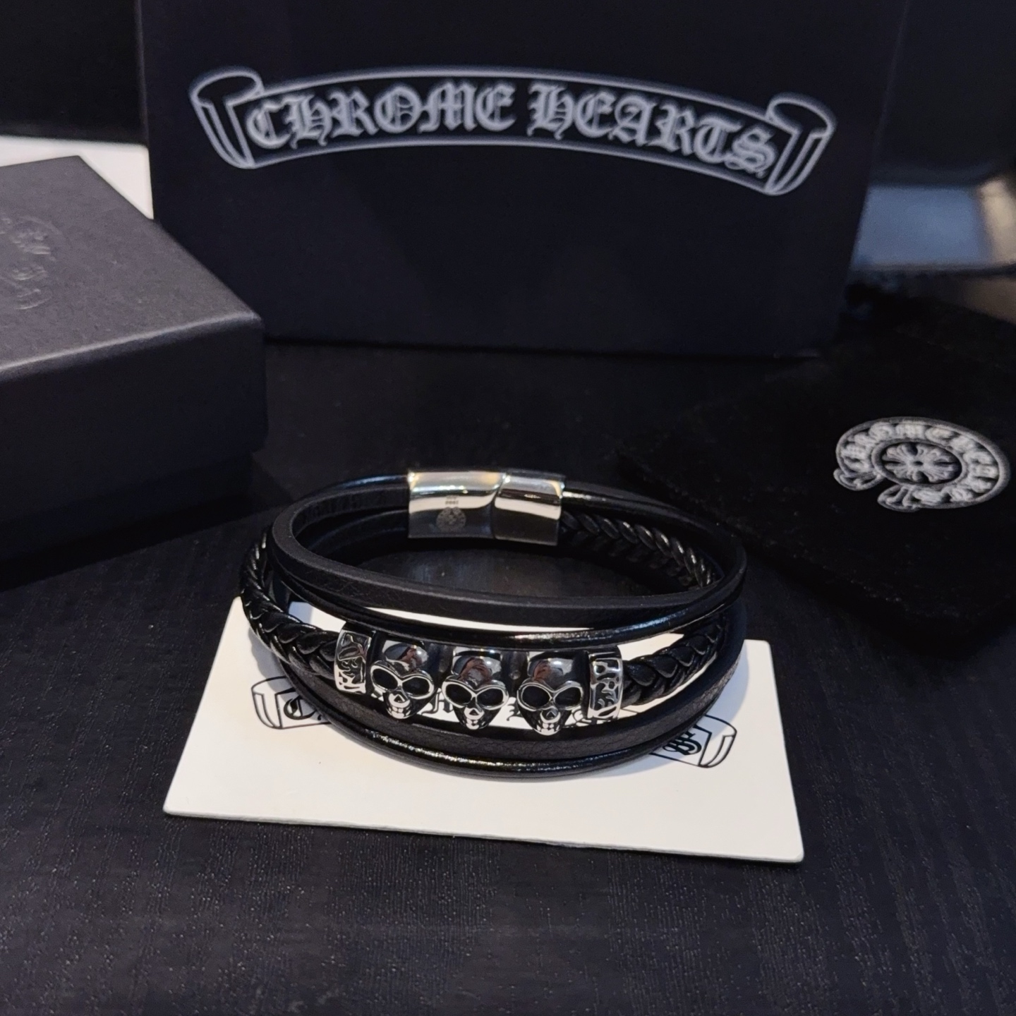  新款【专柜品质】Chrome Hearts克罗心皮绳手镯 凹凸造型不同的花纹设计风格呈现出与众不同 十