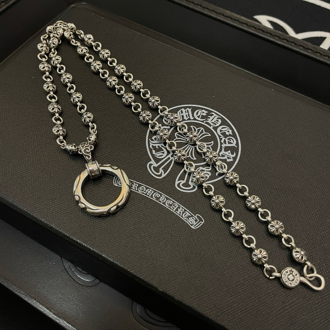 批  新款【专柜品质】Chrome Hearts克罗心 经典复古多元素项链 个性吊坠 凹凸造型不同的花纹