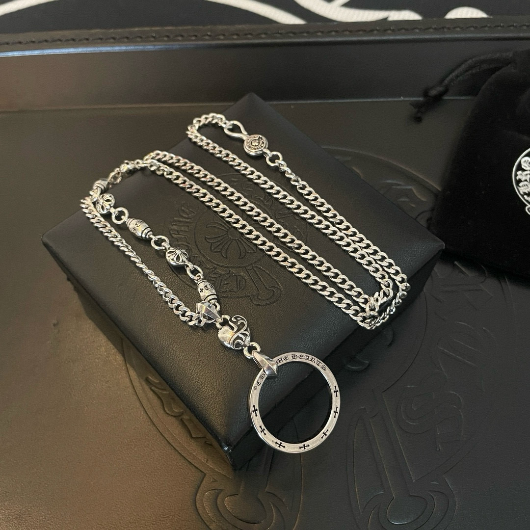 批 新款【专柜品质】Chrome Hearts克罗心 经典复古多元素侧身项链 爱心吊环吊坠 凹凸造型不同