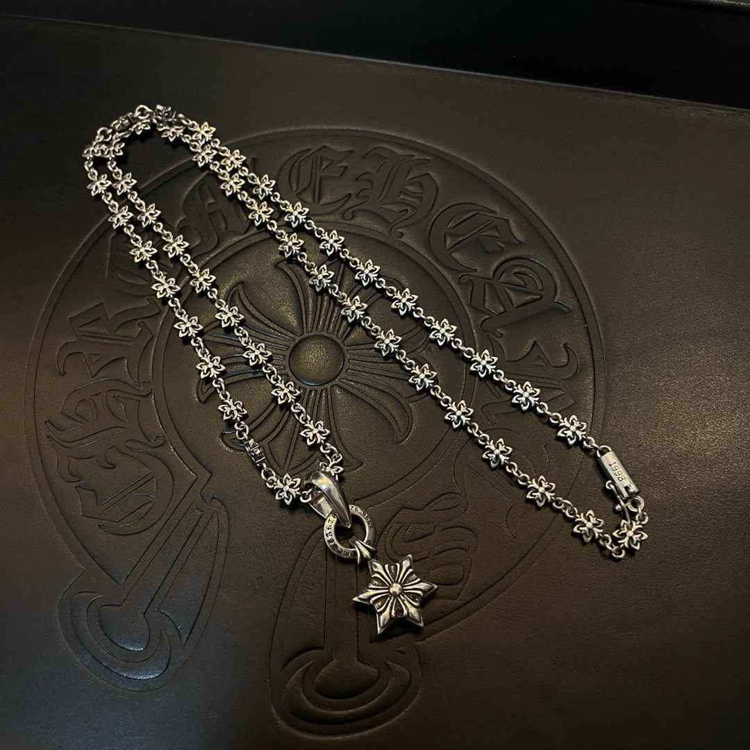  新款【专柜品质】Chrome Hearts克罗心 经典复古十字花项链 六芒星吊坠 凹凸造型不同的花纹设