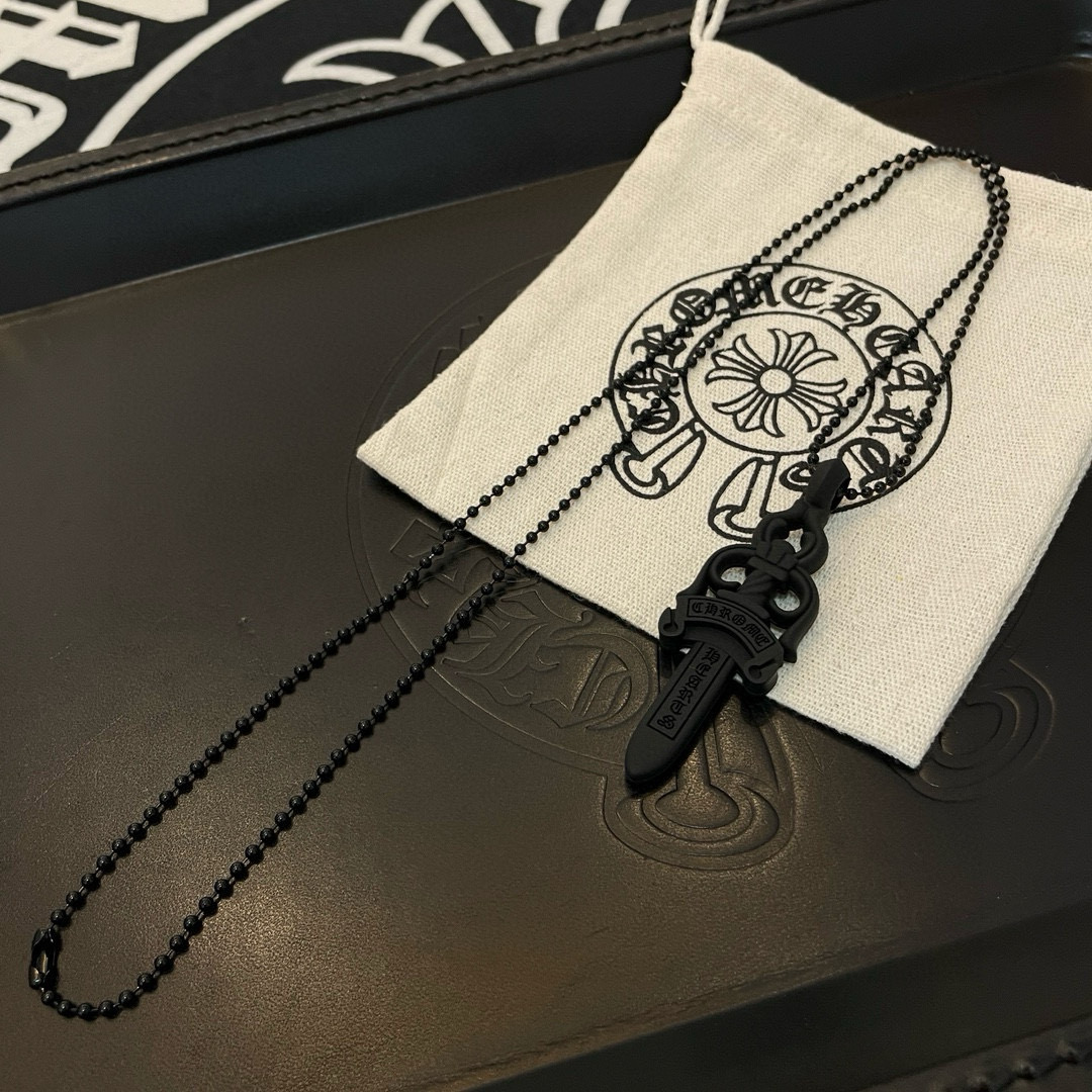   新款Chrome Hearts 克罗心宝剑树脂项链，精致专柜工艺，品质保证，颜色非常俏皮，男女同款，
