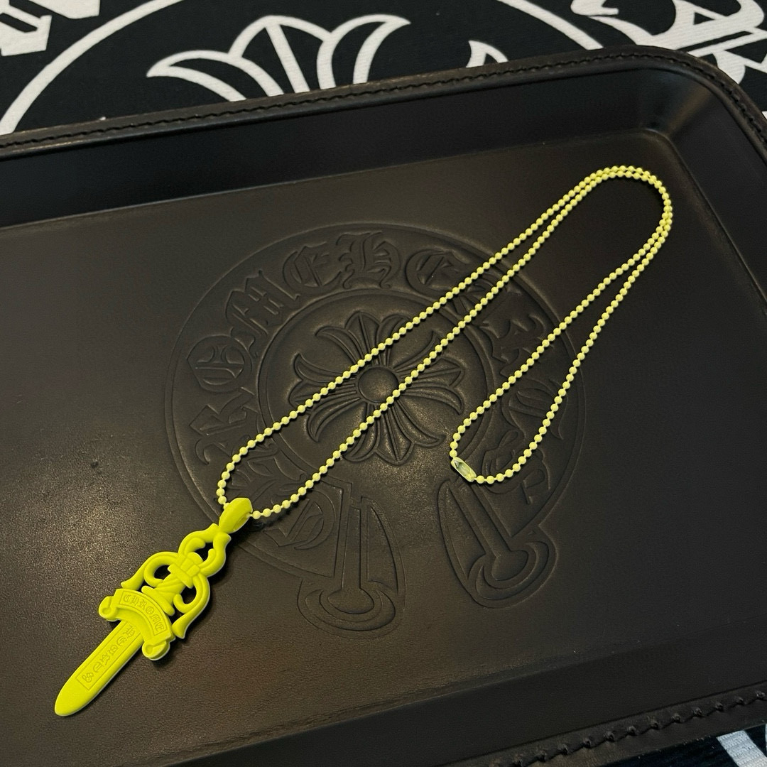   新款Chrome Hearts 克罗心宝剑树脂项链，精致专柜工艺，品质保证，颜色非常俏皮，男女同款，
