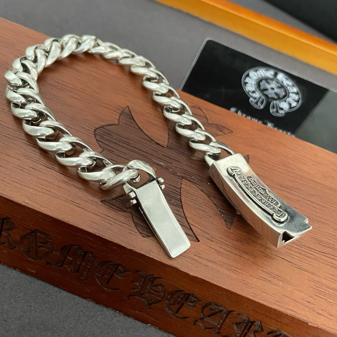  新款 【专柜精工版本】Chrome He@rts克罗心十字花光面镶钻手链 权志龙明星同款 复古做旧风格