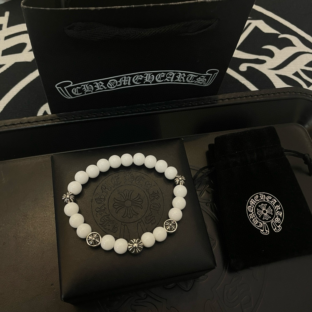  新款【专柜品质】Chrome Hearts克罗心 经典复古多元素手链手串，凹凸造型不同的花纹设计风格呈