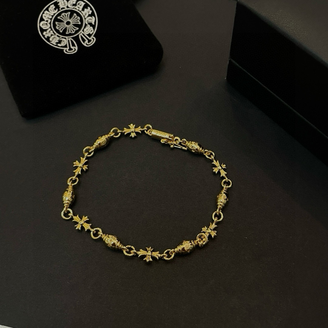  新款【专柜品质】Chrome Hearts克罗心 经典黄金色童军花复古手链 凹凸造型不同的花纹设计风格