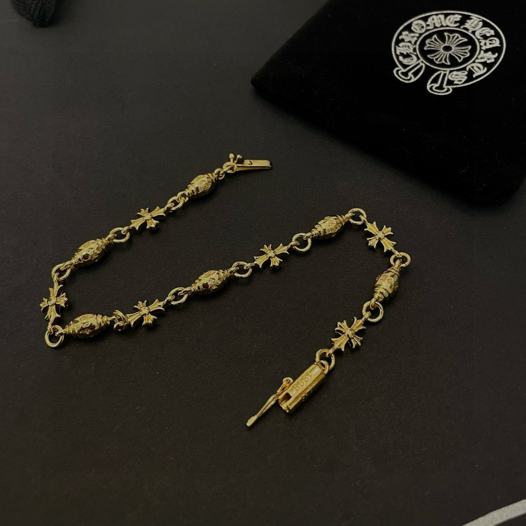  新款【专柜品质】Chrome Hearts克罗心 经典黄金色童军花复古手链 凹凸造型不同的花纹设计风格