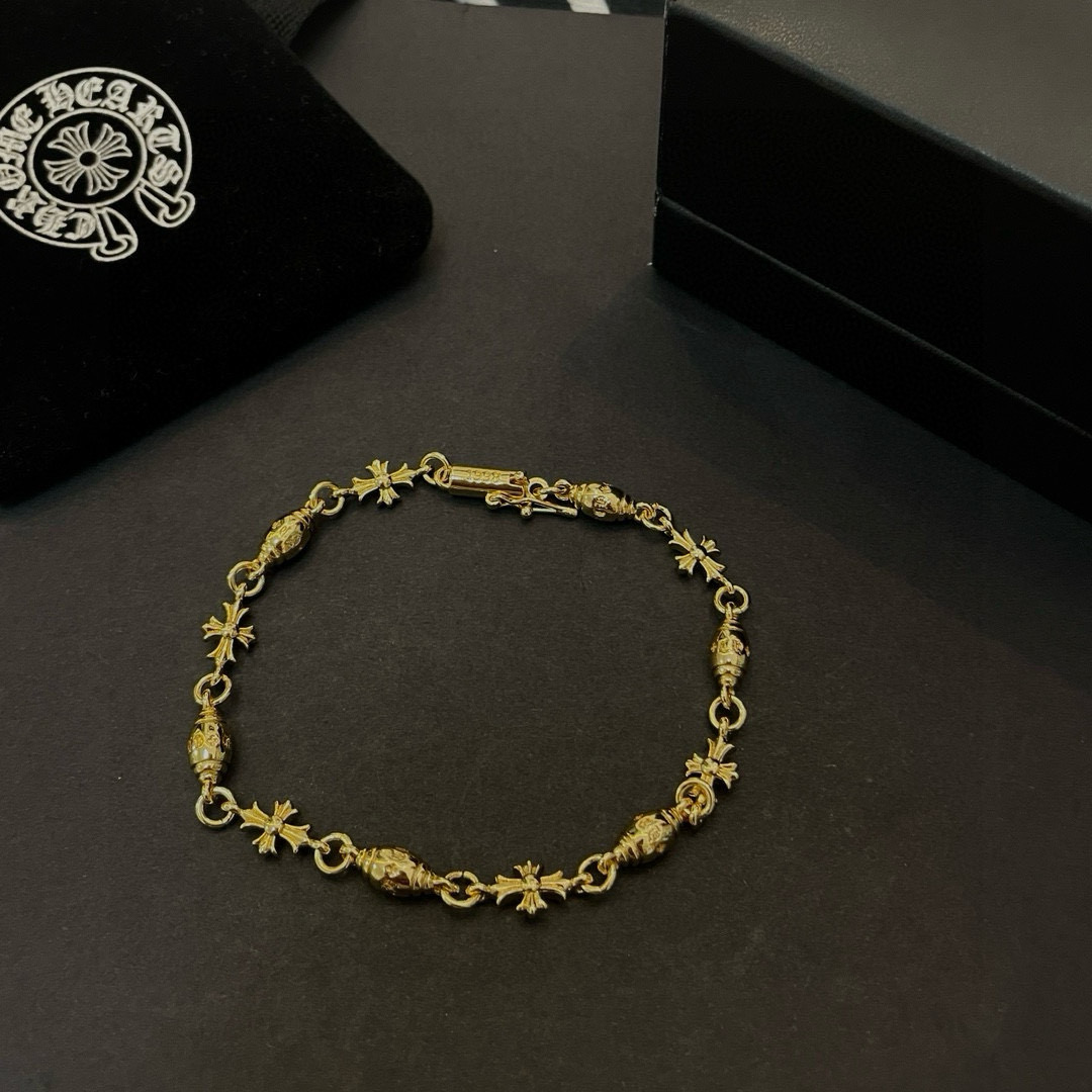 新款【专柜品质】Chrome Hearts克罗心 经典黄金色童军花复古手链 凹凸造型不同的花纹设计风格