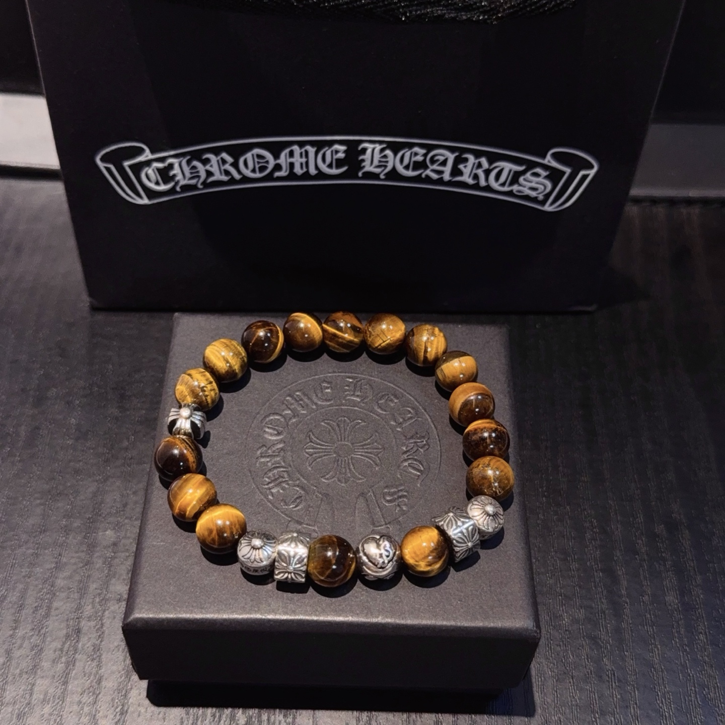  新款【专柜品质】Chrome Hearts克罗心经典复古多元素虎眼石手串手链 ，凹凸造型不同的花纹设计
