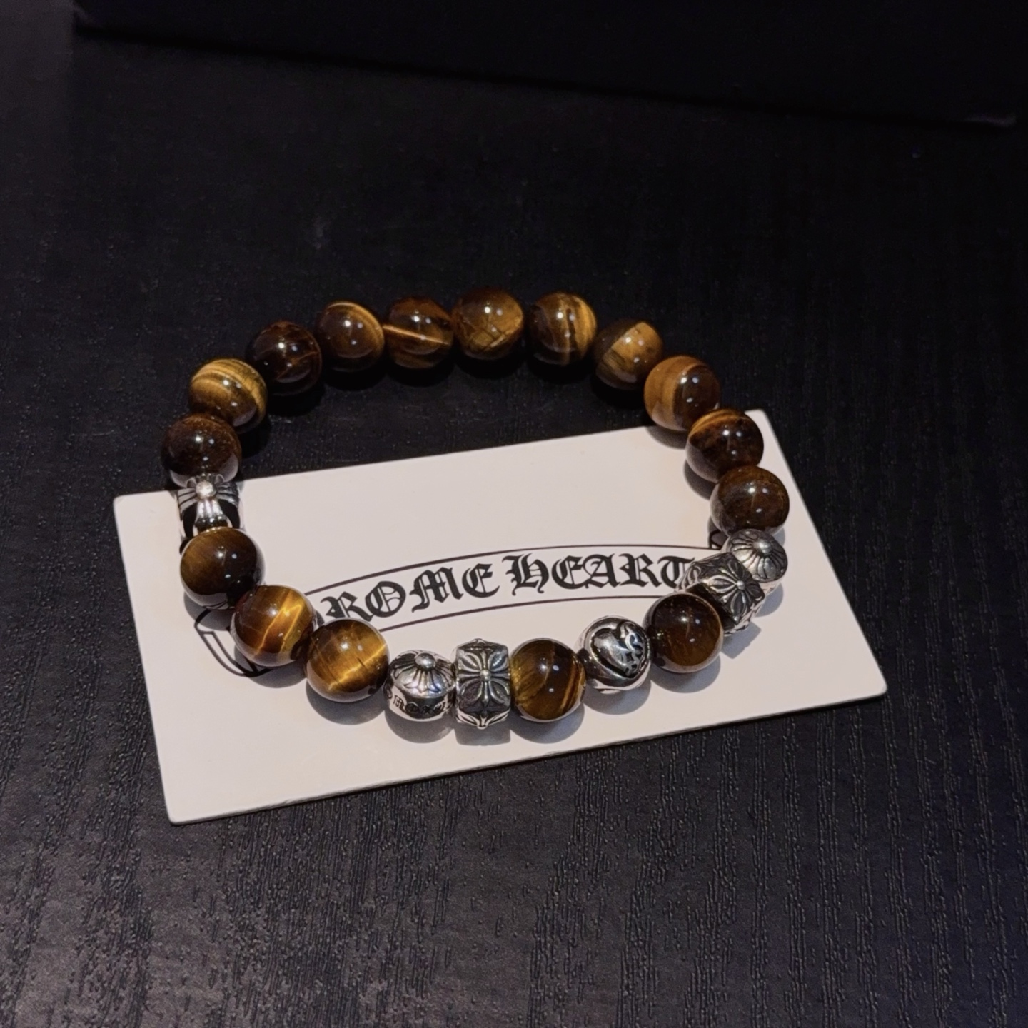  新款【专柜品质】Chrome Hearts克罗心经典复古多元素虎眼石手串手链 ，凹凸造型不同的花纹设计