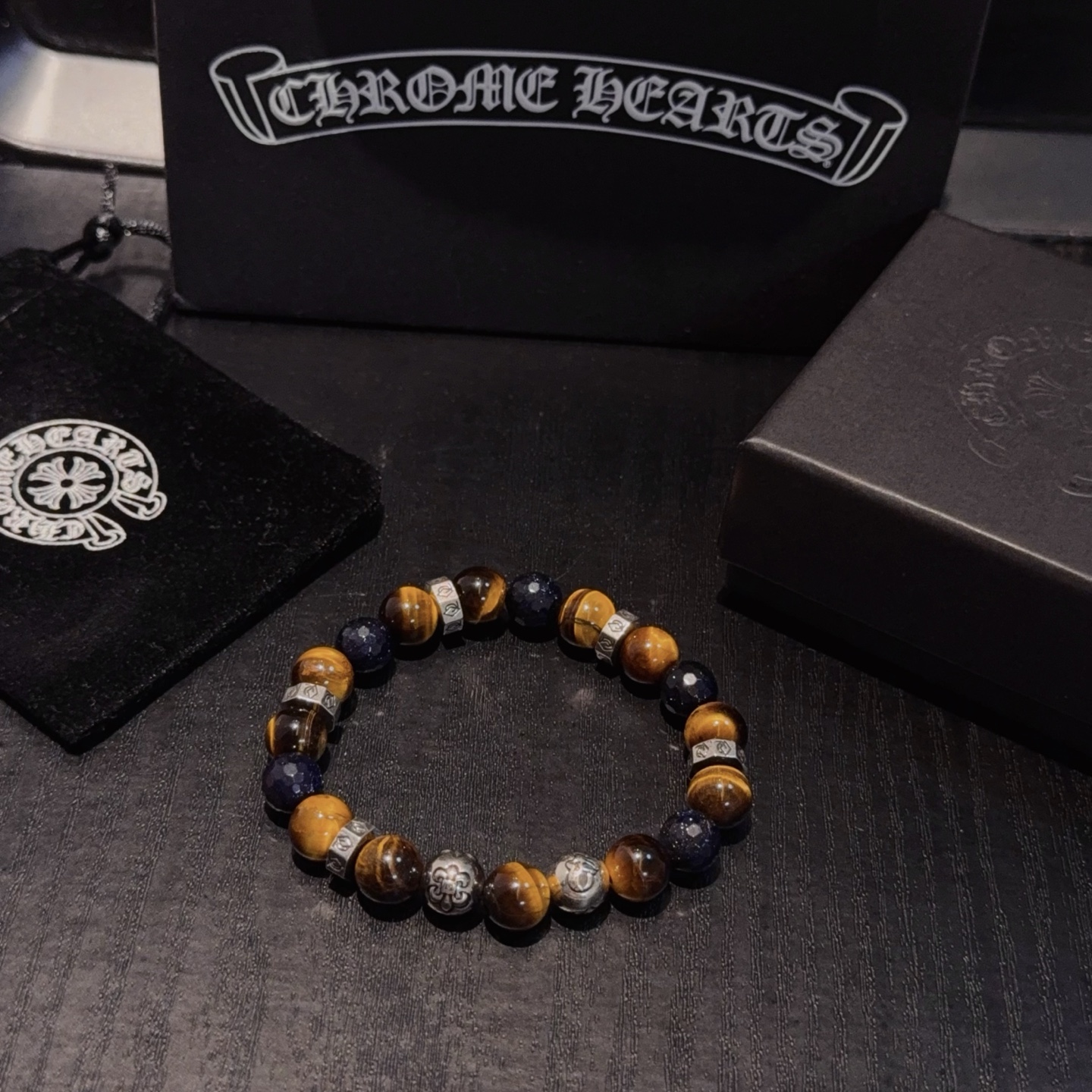  新款【专柜品质】Chrome Hearts克罗心 经典复古多元素手串手链 ，凹凸造型不同的花纹设计风格