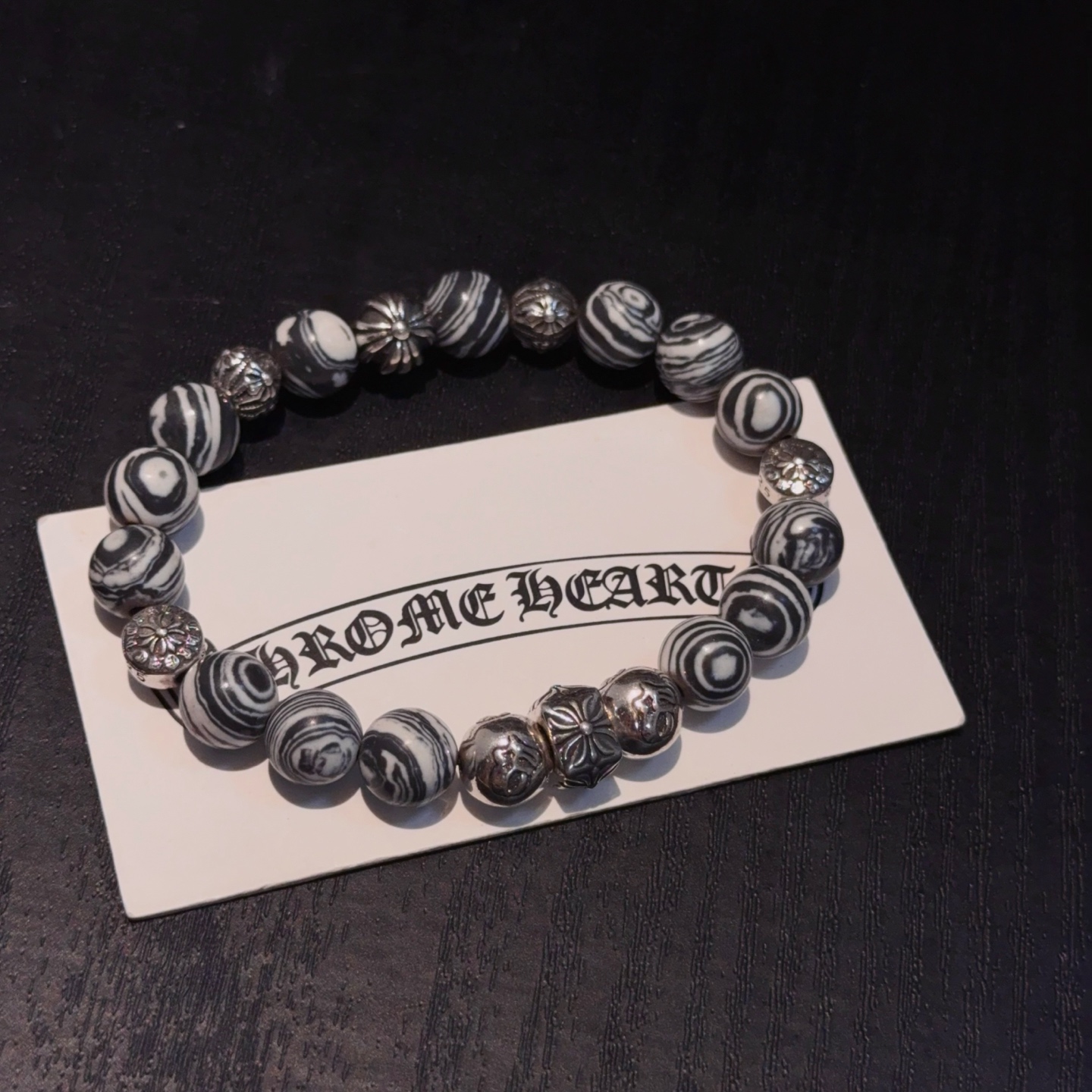  新款【专柜品质】Chrome Hearts克罗心 经典复古多元素手串手链 ，凹凸造型不同的花纹设计风格