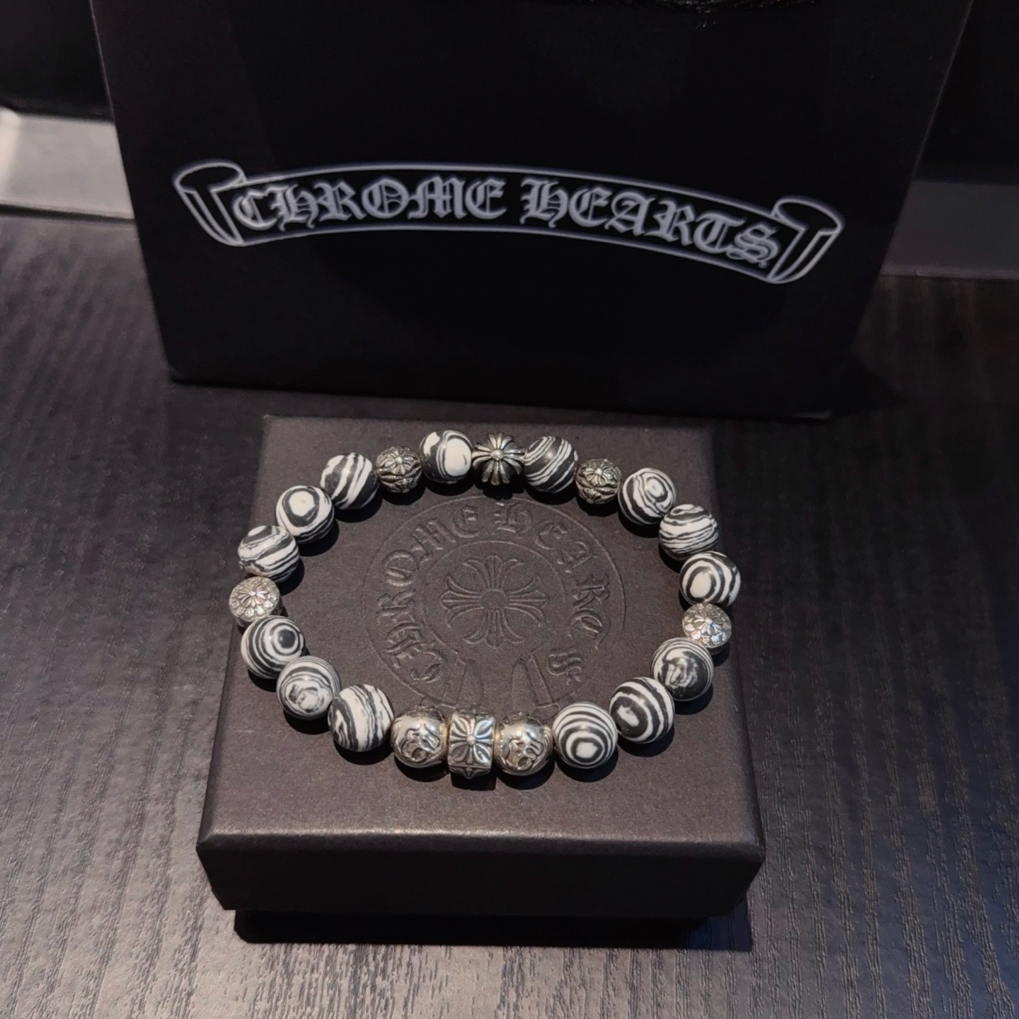  新款【专柜品质】Chrome Hearts克罗心 经典复古多元素手串手链 ，凹凸造型不同的花纹设计风格