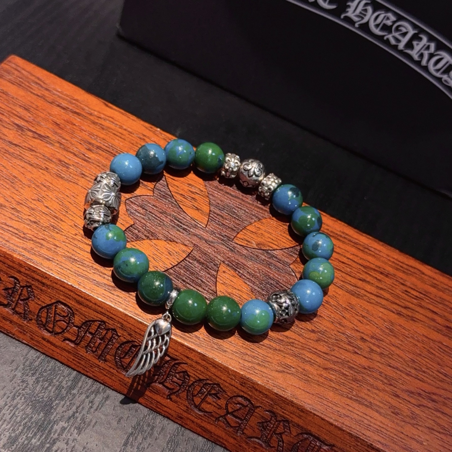  新款【专柜品质】Chrome Hearts克罗心 经典复古多元素手串手链 ，凹凸造型不同的花纹设计风格