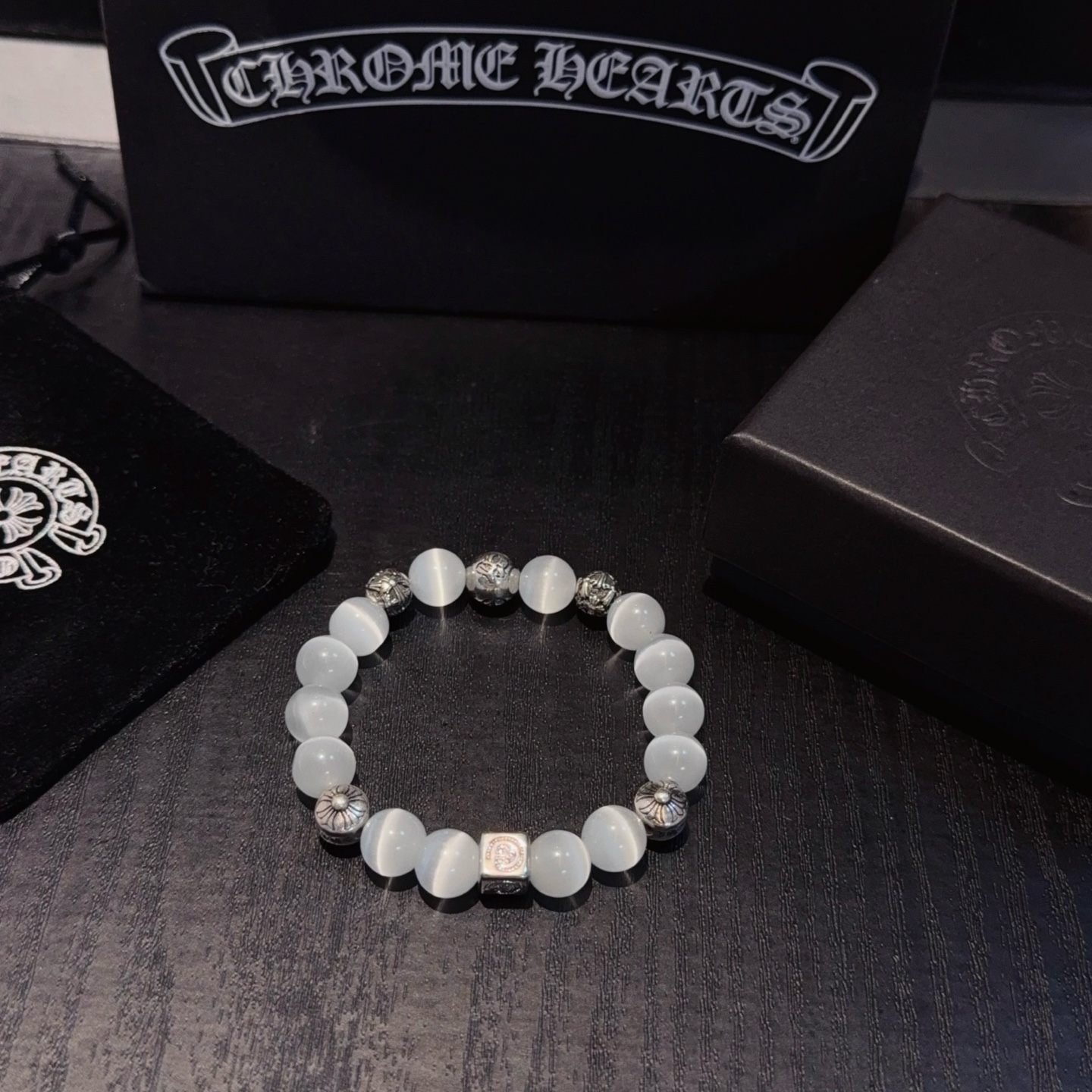  新款【专柜品质】Chrome Hearts克罗心 经典复古多元素手串手链 ，凹凸造型不同的花纹设计风格