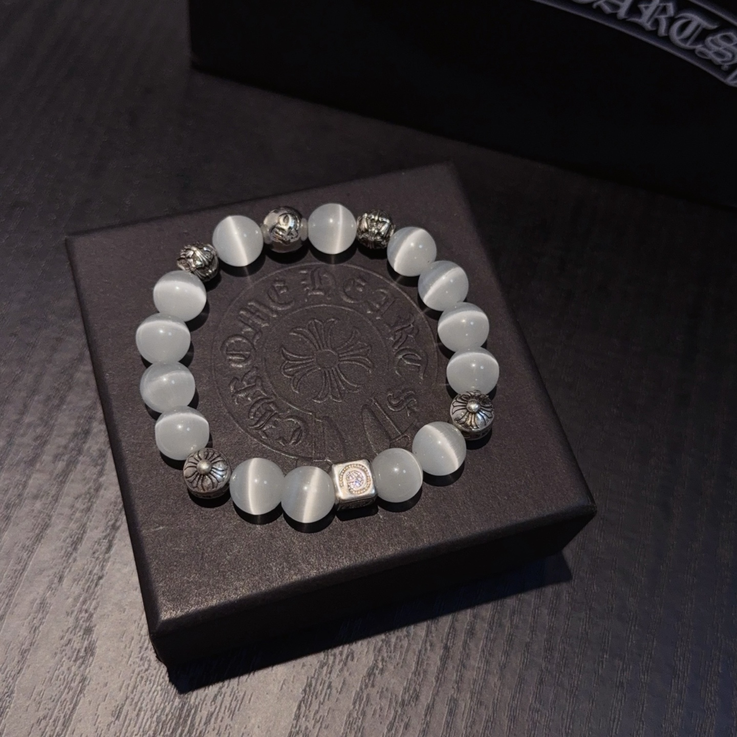 新款【专柜品质】Chrome Hearts克罗心 经典复古多元素手串手链 ，凹凸造型不同的花纹设计风格