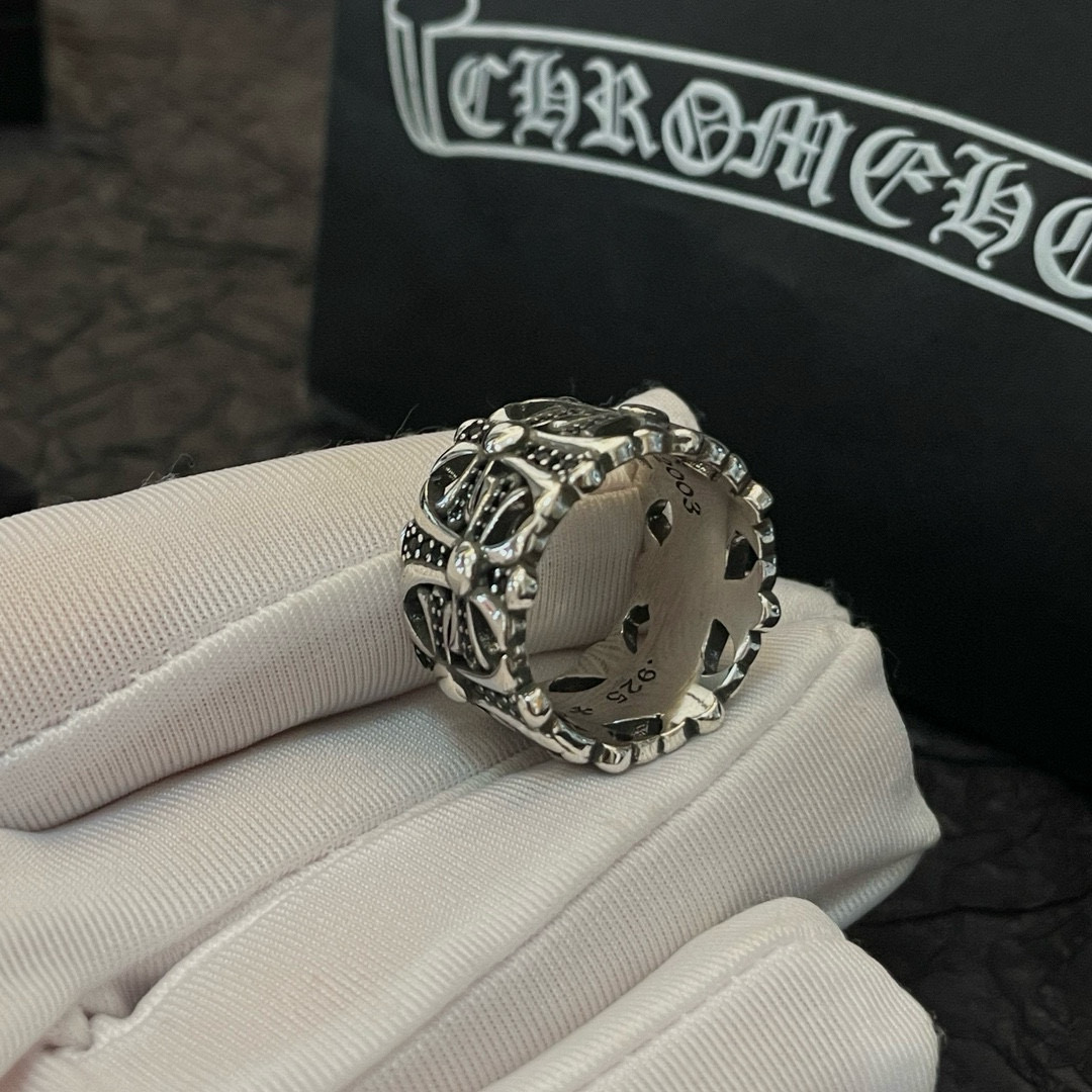 批   【专柜品质】Chrome Hearts克罗心 经典复古十字花开口戒指 凹凸造型不同的花纹设计风格