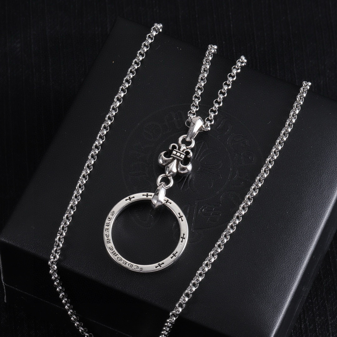  Chrome Hearts
克罗心项链