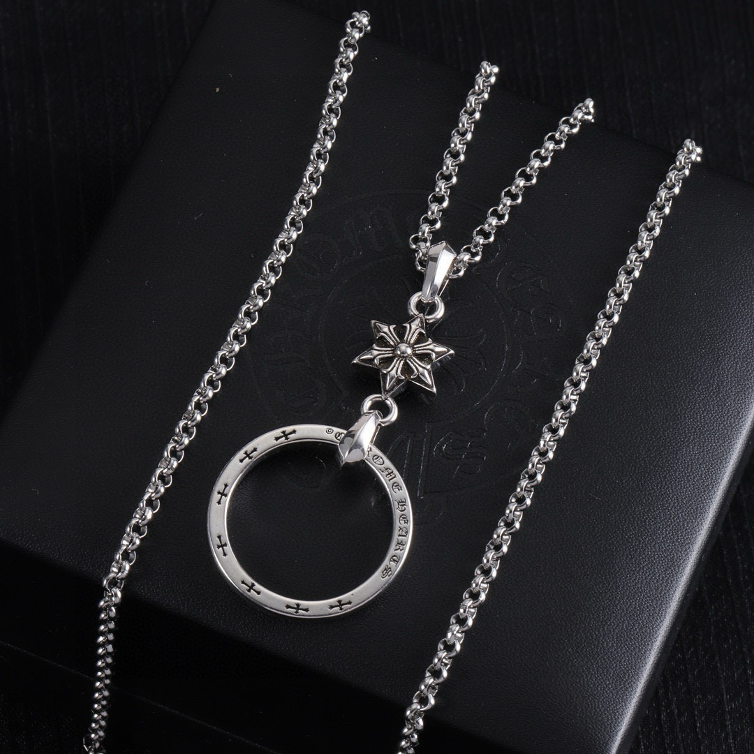  Chrome Hearts
克罗心项链